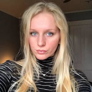 Meet your Posher, Claire